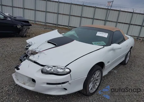 2001 Chevrolet Camaro Z28 z USA, uszkodzony, nr VIN 2G1FP32G812120168